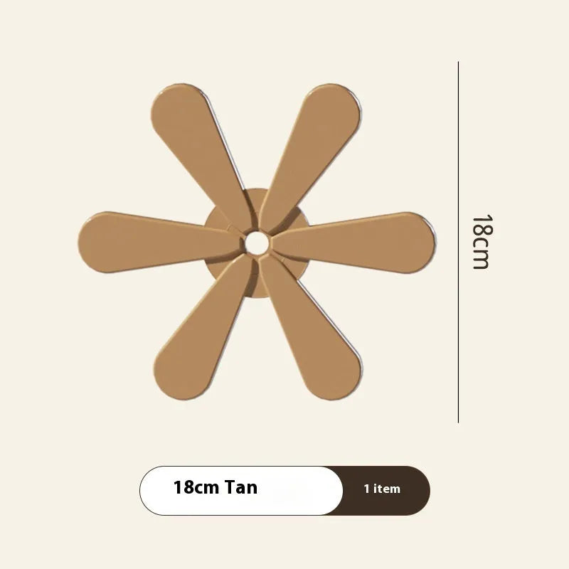 Christmas Tree Silicone High Temperature Resistance Heat Insulation Coaster Kitchen Gadgets - Bellarte Enchanté Christmas Tree Silicone High Temperature Resistance Heat Insulation Coaster Kitchen Gadgets